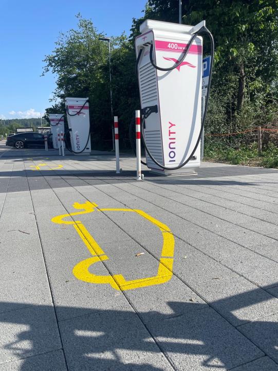 Schnellladesäulen Moos